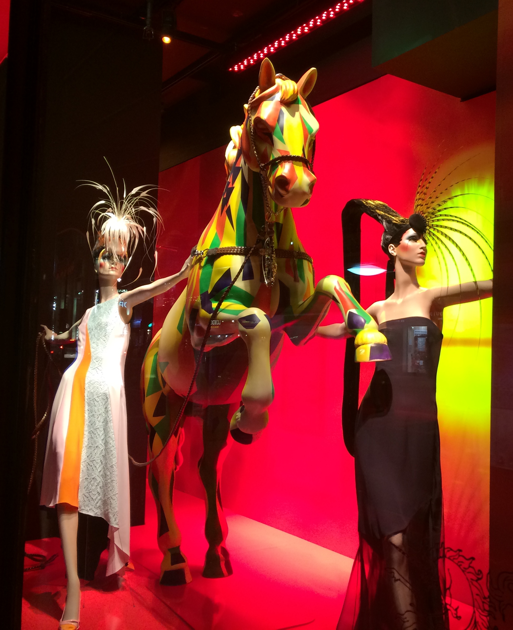 2014 The Year of the Horse at Harrods, London UK – Amazing Window ...